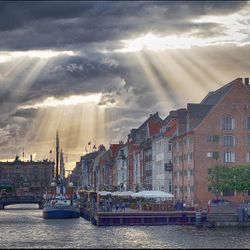 Sunbeams over Nyhavn